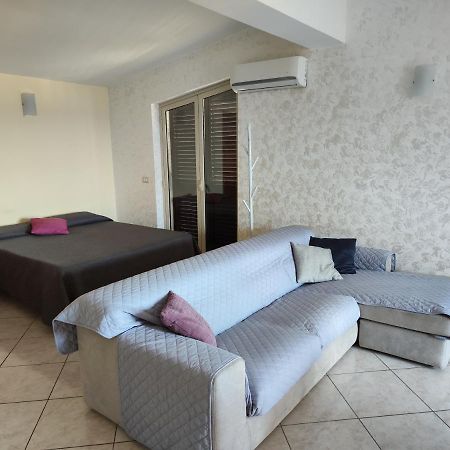 Apartamento Casa Carmelo Nizza di Sicilia Exterior foto