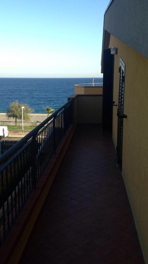 Apartamento Casa Carmelo Nizza di Sicilia Exterior foto