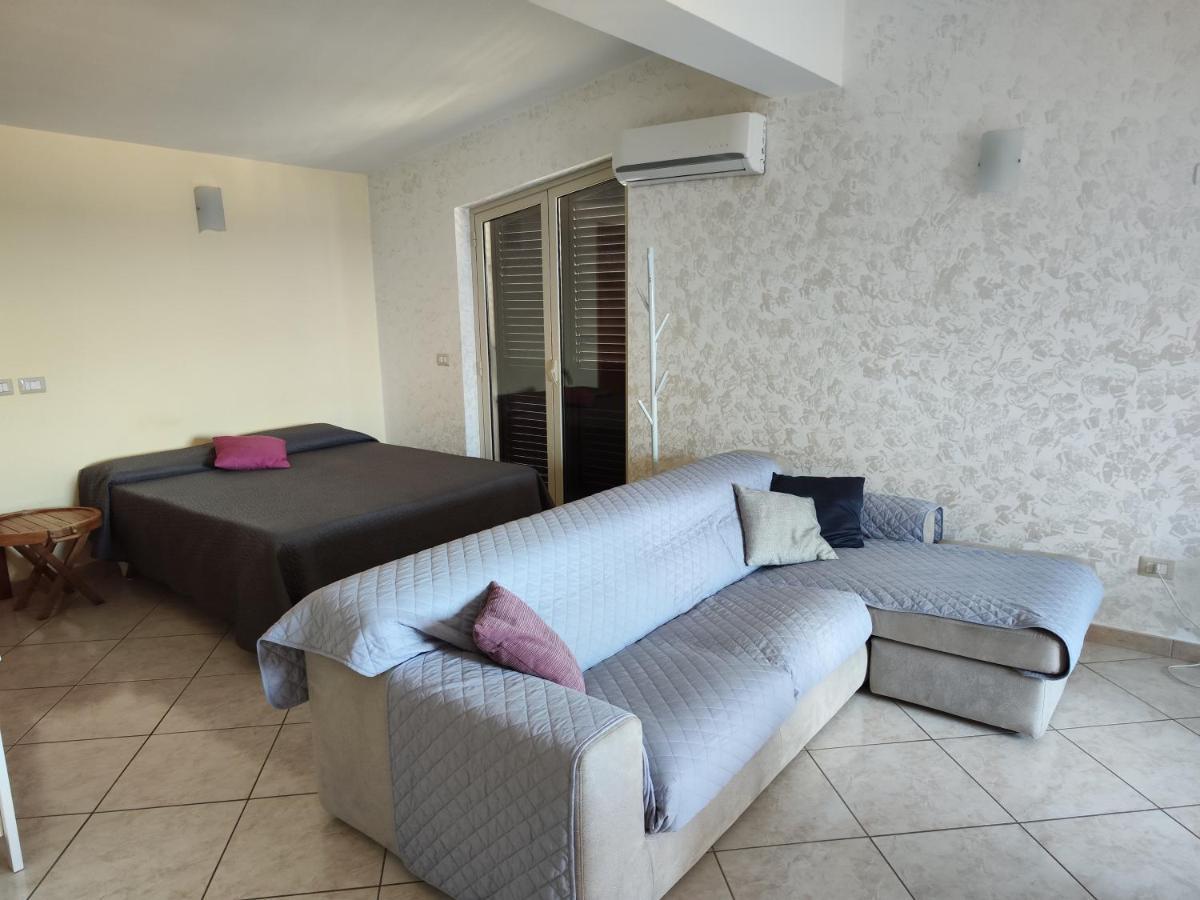 Apartamento Casa Carmelo Nizza di Sicilia Exterior foto